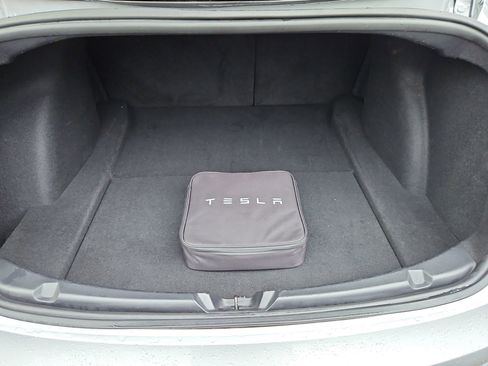 Used 2018 Tesla Model 3 Long Range image 26