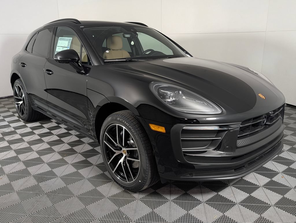 Certified 2026 Porsche Macan AWD/4WD image 9