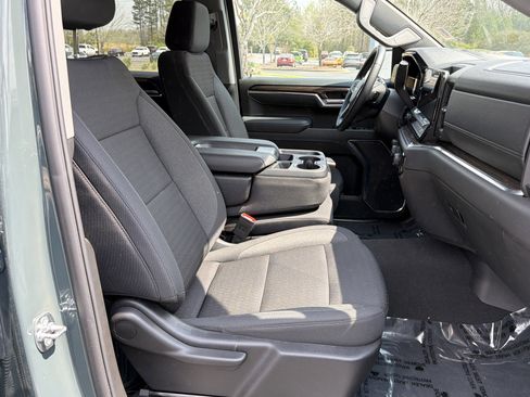 Used 2025 Chevrolet Silverado 1500 LT image 13