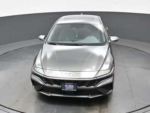 Certified 2025 Hyundai Elantra SEL image 39