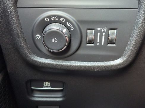 Used 2021 Jeep Grand Cherokee L Limited AWD/4WD image 19
