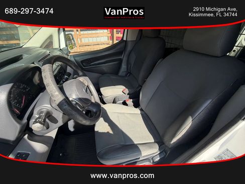 Used 2014 Nissan NV200 SV w/ Technology Package FWD image 9