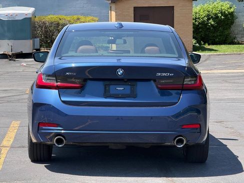 Used 2023 BMW 330e xDrive w/ Premium Package AWD/4WD image 4