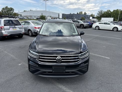 Used 2024 Volkswagen Tiguan SE w/ Panoramic Sunroof Package AWD/4WD image 25