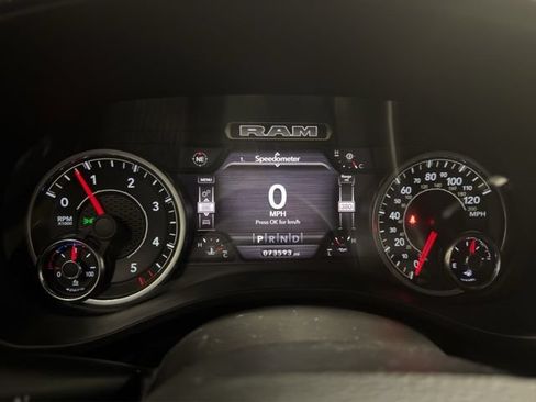 Used 2022 RAM 1500 Laramie AWD/4WD image 25