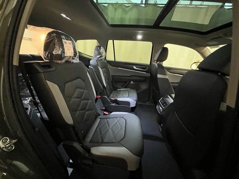 New 2026 Volkswagen Atlas Peak Edition AWD/4WD image 24
