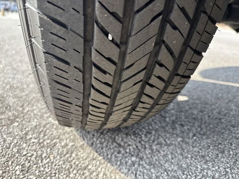 Used 2021 Jeep Gladiator Sport image 12