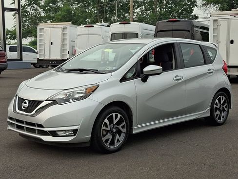 Used 2017 Nissan Versa Note SR w/ SR Tech Package FWD image 3