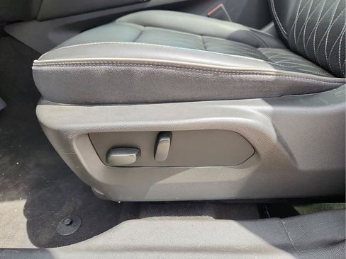 Used 2023 Buick Envision Avenir FWD image 13
