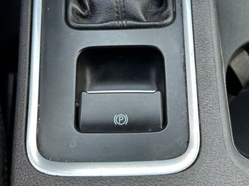 Used 2018 Ford Escape SE image 37