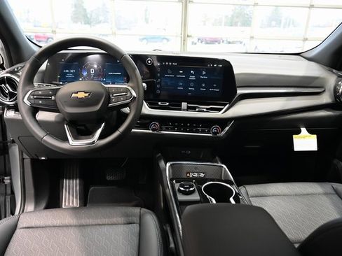 New 2026 Chevrolet Equinox LT w/ Convenience Package II image 12