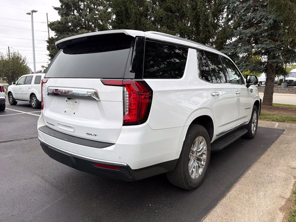 Used 2021 GMC Yukon SLT w/ SLT Premium Package AWD/4WD image 3