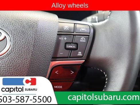 Used 2025 Toyota Camry SE image 20