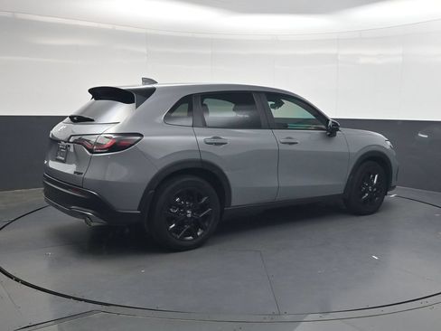 Certified 2025 Honda HR-V Sport image 4