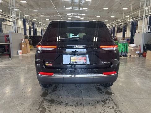 New 2025 Jeep Grand Cherokee Limited w/ Trailer Tow Package image 5