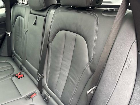 Used 2022 BMW X5 xDrive40i w/ Premium Package image 14