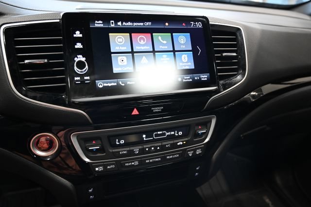 Used 2024 Honda Ridgeline Black Edition image 16