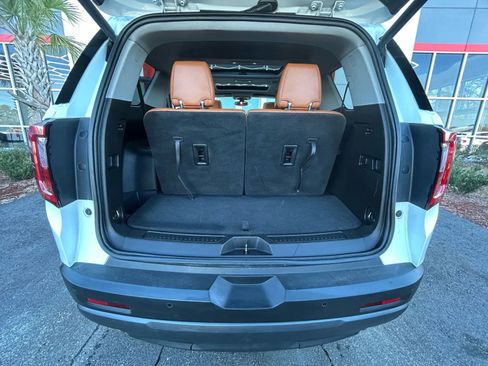 Used 2020 GMC Acadia AT4 image 19