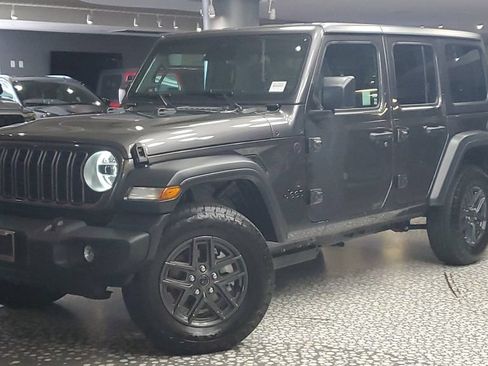 Used 2026 Jeep Wrangler Unlimited Sport AWD/4WD image 33