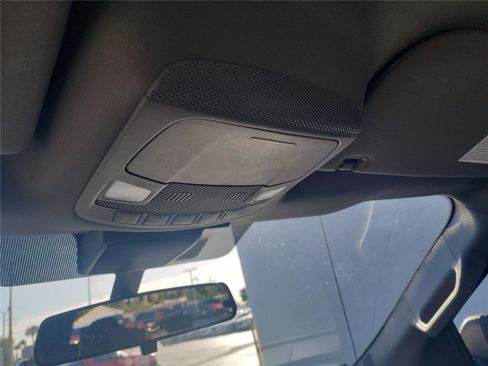 Used 2020 Ford F150 XLT image 31