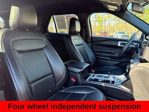 Used 2020 Ford Explorer XLT w/ Equipment Group 202A image 28