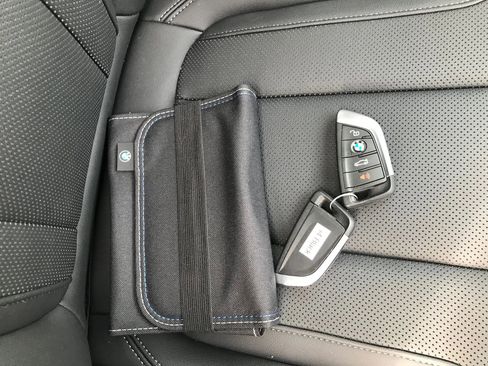 Used 2025 BMW i4 xDrive40i w/ Premium Package image 53