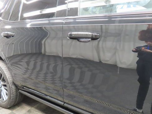 Used 2026 Cadillac Escalade Platinum Sport w/ LPO, Floor Liner Package image 33