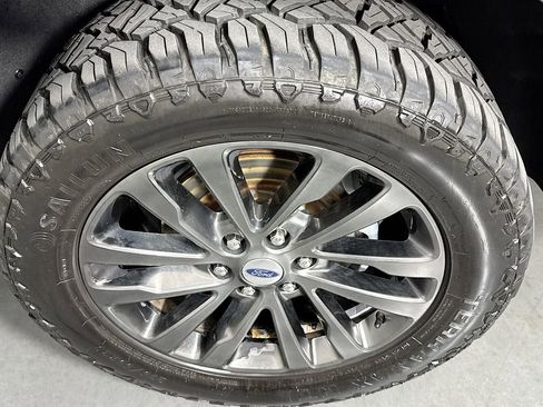 Used 2020 Ford Expedition Max Limited image 35