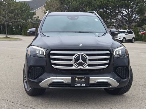 Used 2025 Mercedes-Benz GLS 450 4MATIC image 4