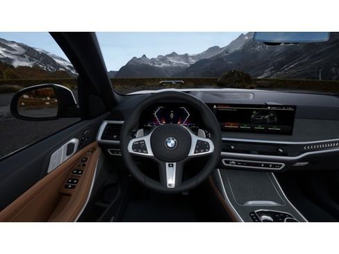 New 2026 BMW X7 xDrive40i image 13