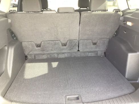 Used 2019 Ford Escape SE FWD image 14