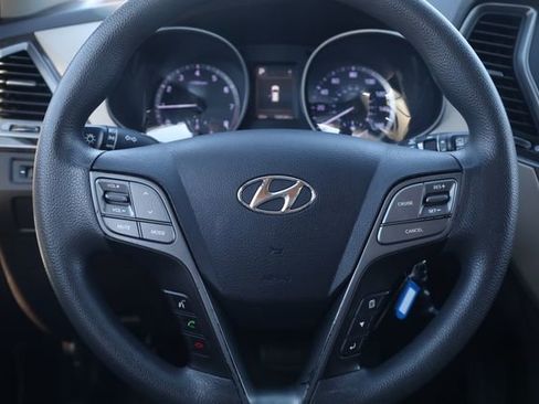 Used 2018 Hyundai Santa Fe Sport image 12