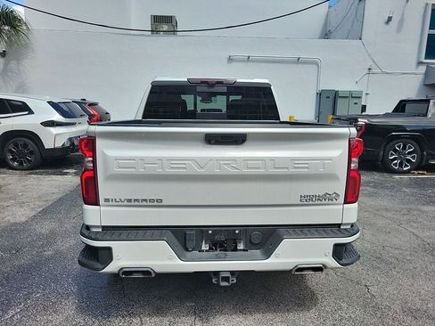 Used 2023 Chevrolet Silverado 1500 High Country w/ Technology Package image 12