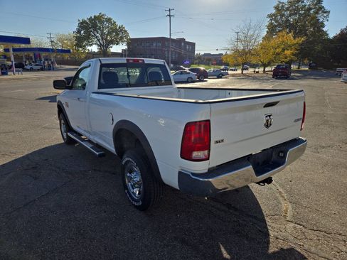 Used 2012 RAM 2500 SLT w/ Luxury Group AWD/4WD image 6