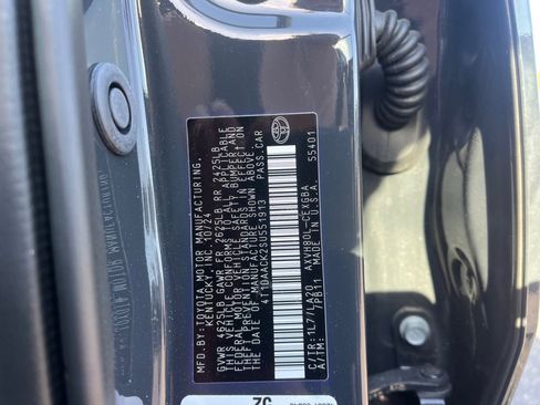 Used 2025 Toyota Camry XLE image 39