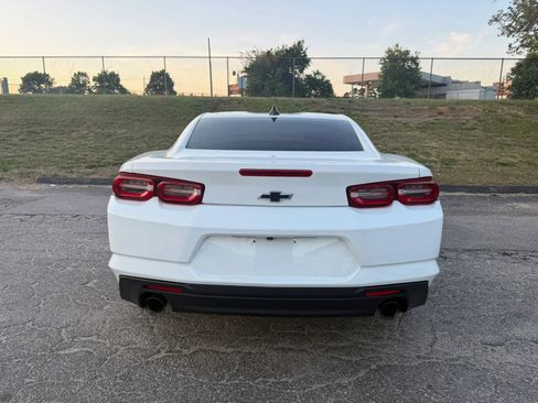 Used 2020 Chevrolet Camaro LT RWD image 6