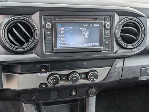 Used 2019 Toyota Tacoma SR RWD image 17