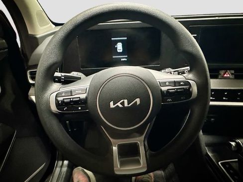 Used 2023 Kia Sportage LX AWD/4WD image 11