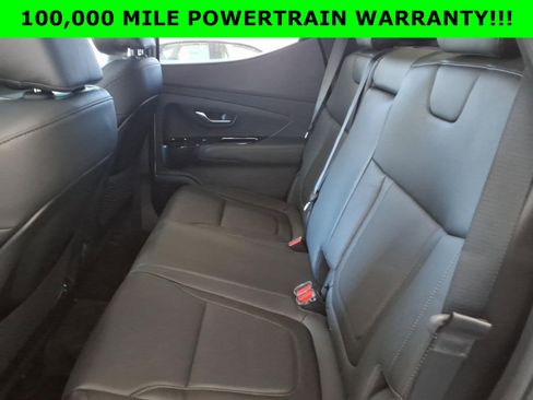 Certified 2024 Hyundai Santa Cruz Limited image 13