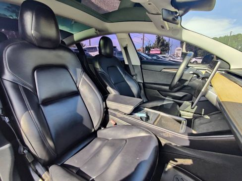 Used 2021 Tesla Model 3 Standard Range Plus RWD image 16