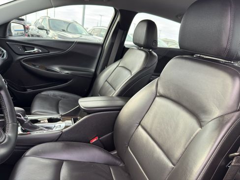 Used 2024 Chevrolet Malibu LT image 25