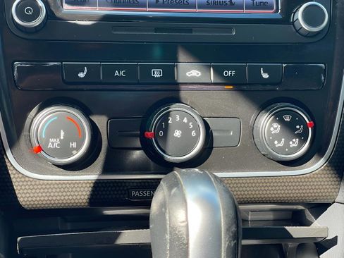 Used 2015 Volkswagen Passat 1.8T Sport image 24