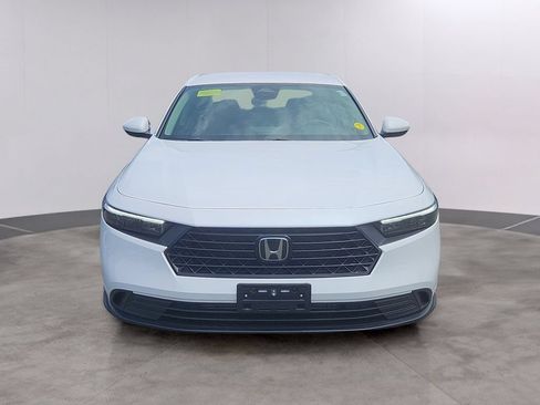 Certified 2025 Honda Accord LX image 2