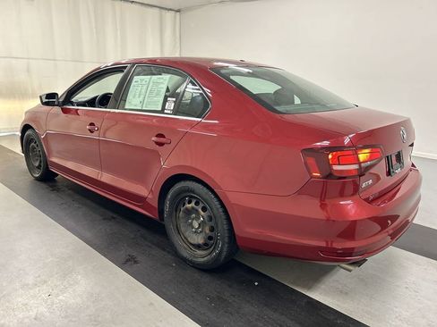Used 2017 Volkswagen Jetta S image 7