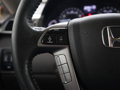 Used 2016 Honda Odyssey EX-L image 31