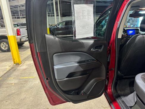 Used 2018 Chevrolet Colorado Z71 image 23