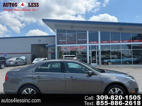 Used 2012 Ford Fusion SE FWD image 1