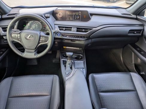 Used 2022 Lexus UX 250h image 17