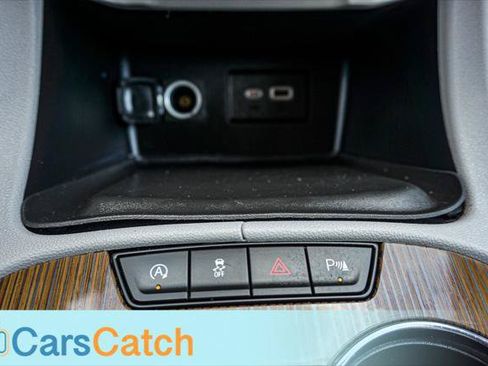 Used 2020 GMC Acadia SLE FWD image 37