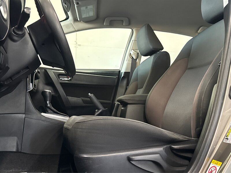 Used 2019 Toyota Corolla LE FWD image 9